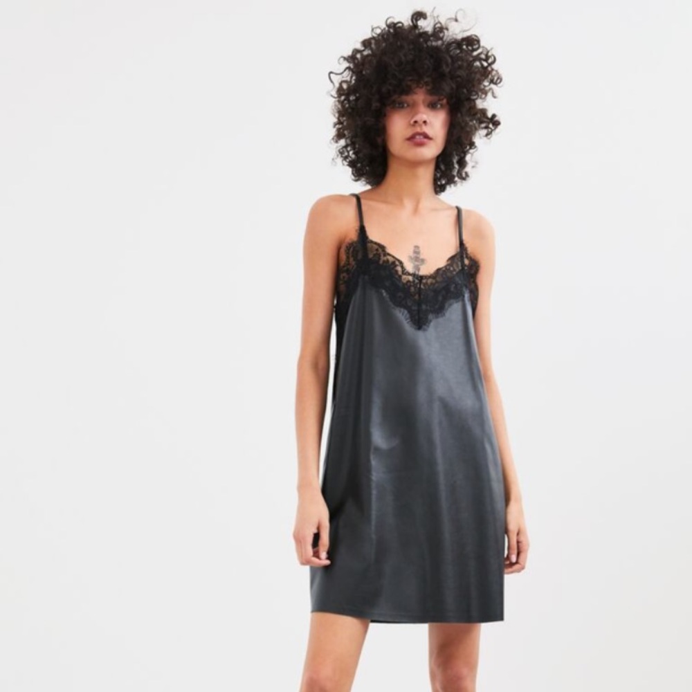 ZARA leather imitation dress 💕